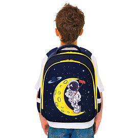 Ранец BRAUBERG KIDS STANDARD, 2 отделения, "Spaceman", СВЕТЯЩИЙСЯ, 36х28х14 см, 271384